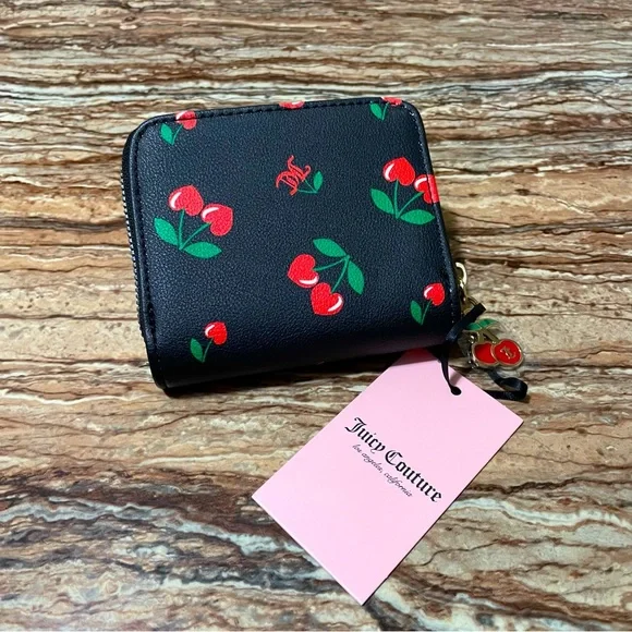 Juicy Couture - Picture 7 of 7